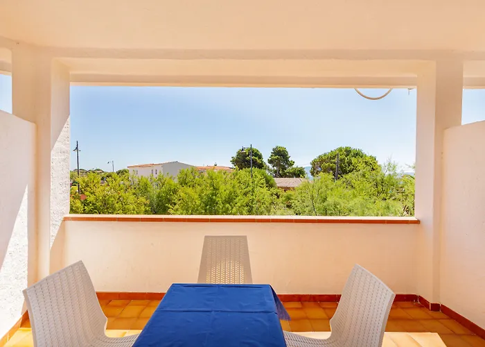 Mare Blue מלון 3*